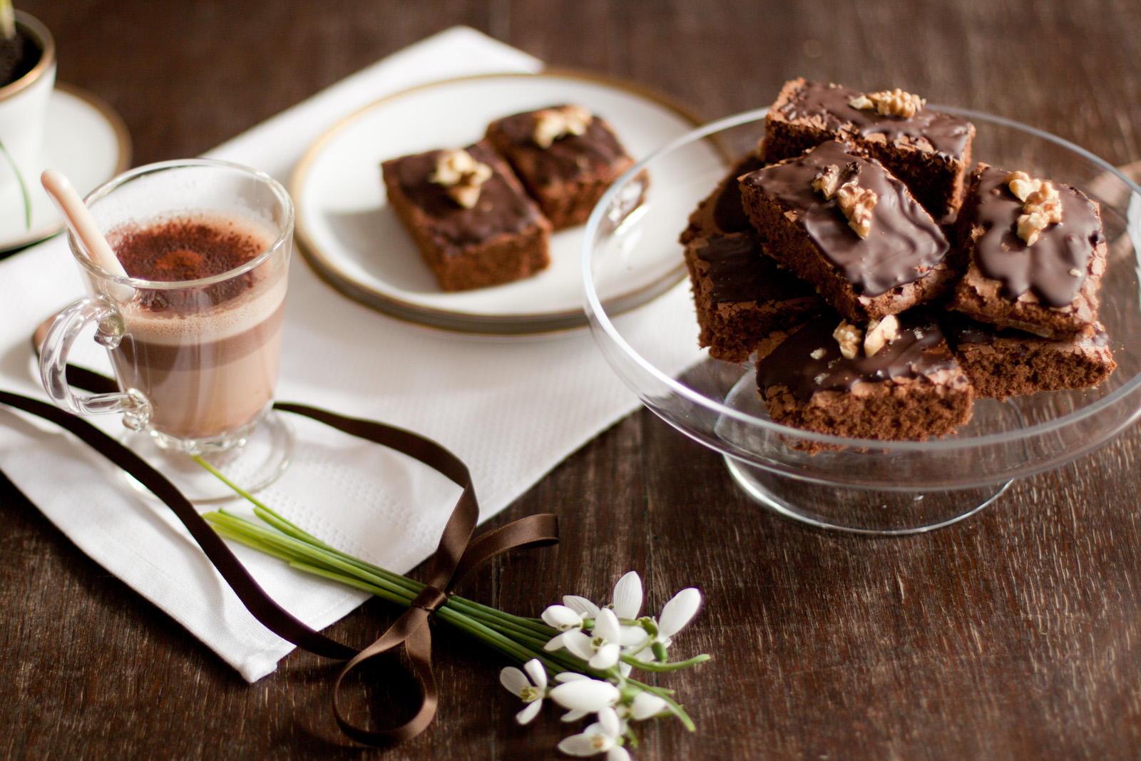 chocolate-and-snowdrops-brownies_01