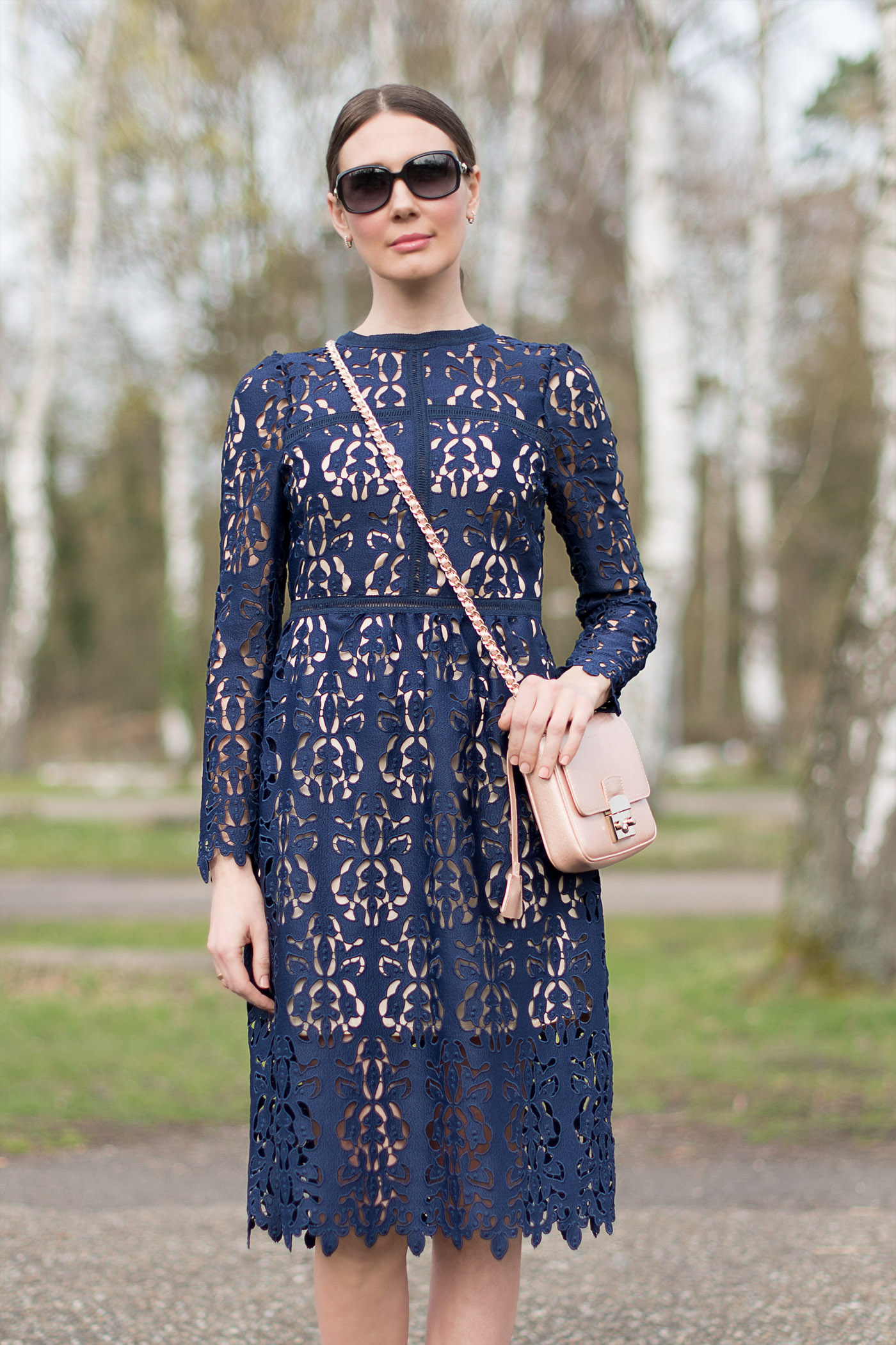 Zara-Lace-Dress-michaelkors-Coccinelle-fashionblog-9