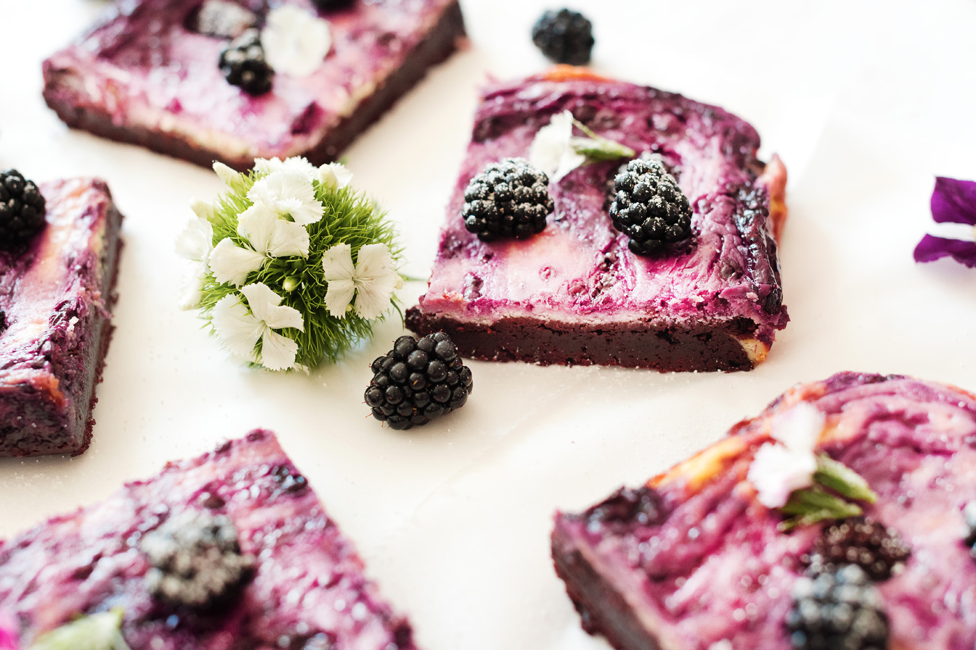 Blackberry-Cheesecake-Brownies-brombeeren-rezept-kaesekuchen-foodblog