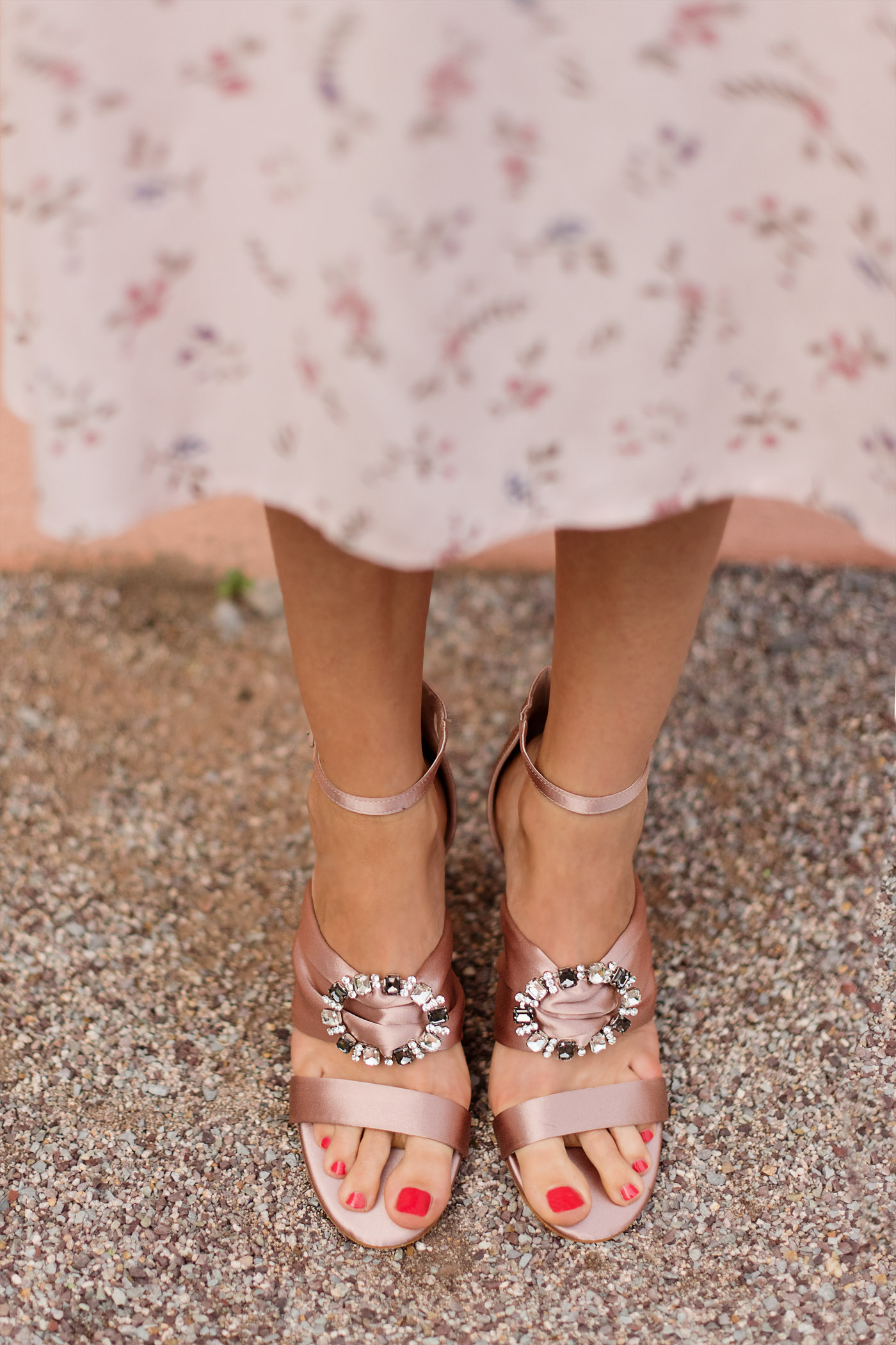 hm-off-shoulder-dress--zara-high-heels-sandaletten-fashionblog
